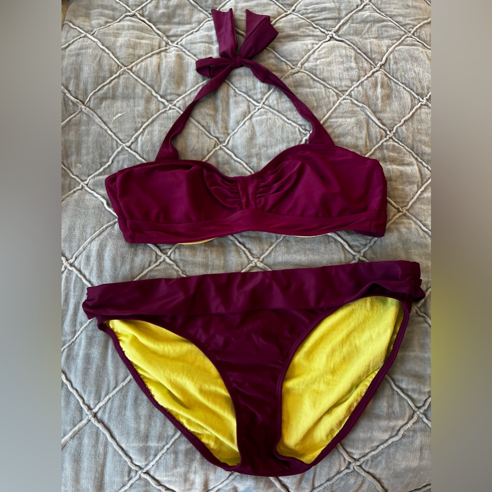 2 Athleta Bikinis. Mix and match. Tops 34/36 D/DD. Bottoms size L. - Picture 8 of 11